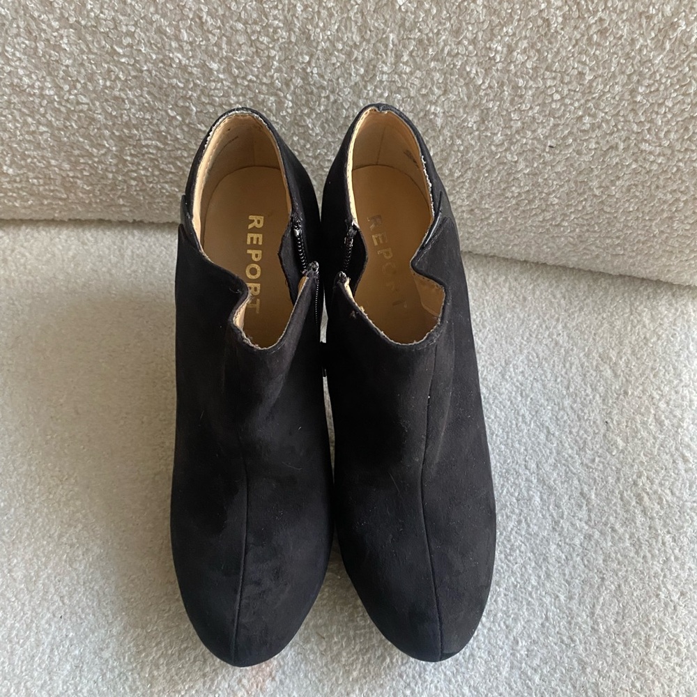 Report Women's Black Ankle Boots